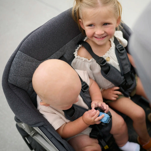Help! My car seat harness is uneven! - Car Seats For The Littles