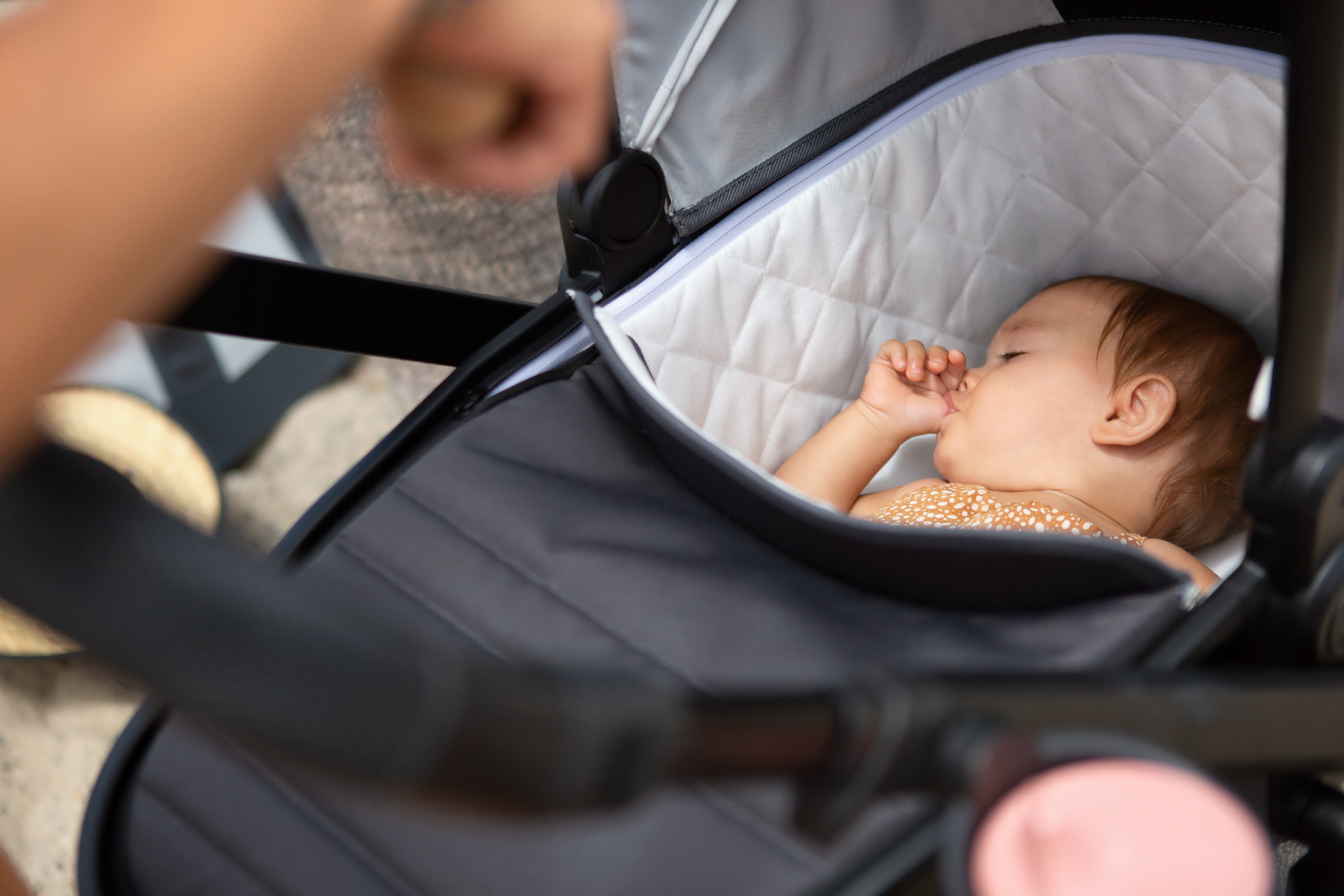 Bassinet lifestyle image 3