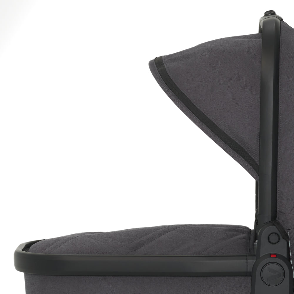 Bassinet — Shade that adapts
