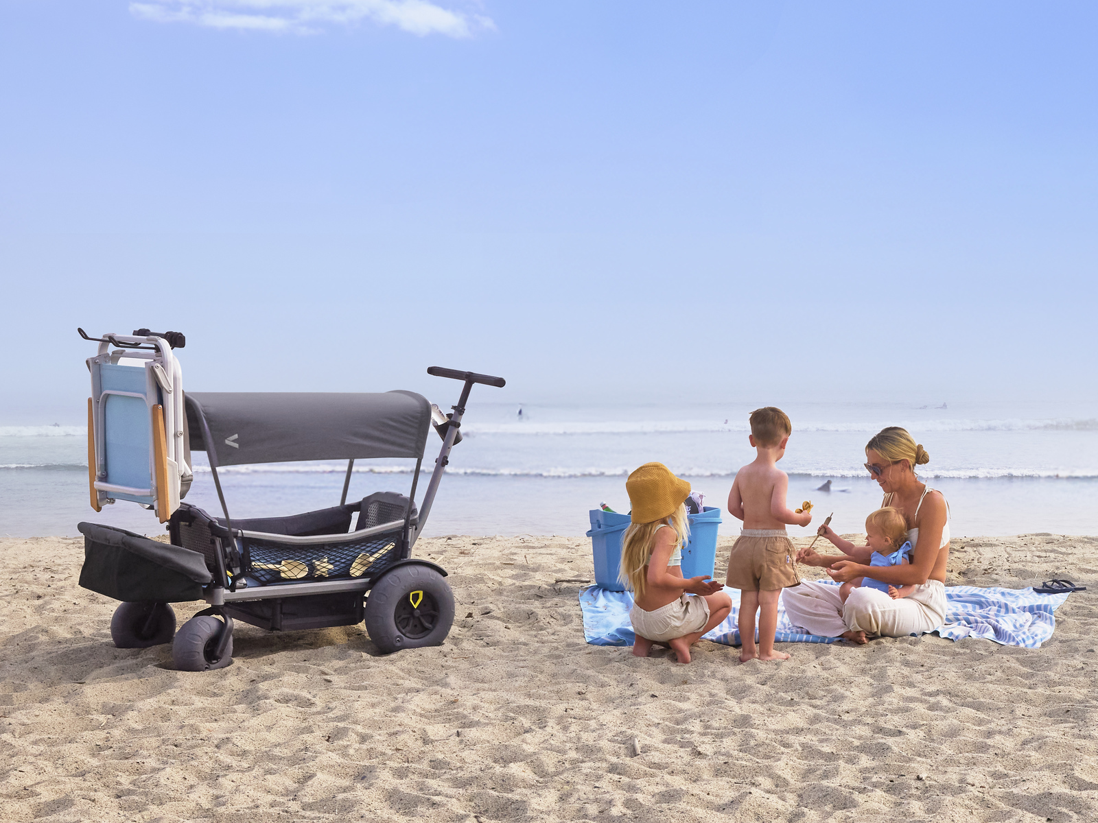 Beach Wheel Kit lifestyle image 3
